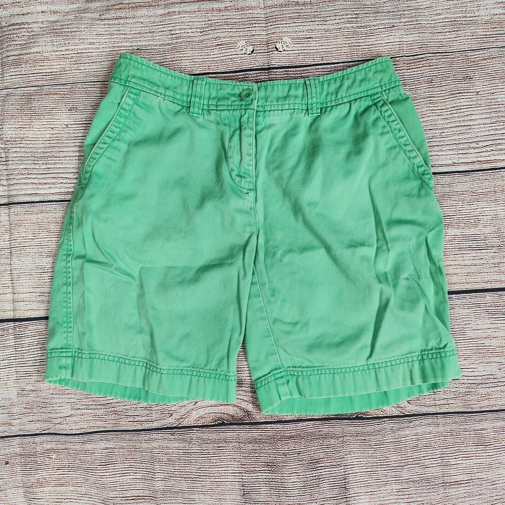 LL Bean Womens Green Shorts Size 6 Regular